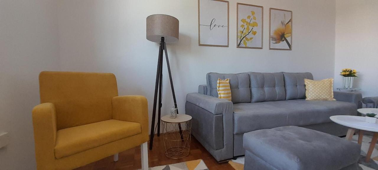 Cozy And Sunny Apartment Near The Airport Saraybosna Dış mekan fotoğraf